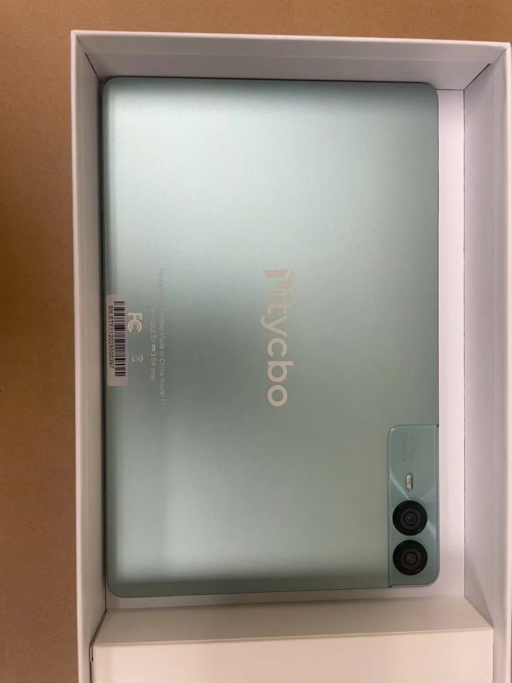 11 Inch Android Tablet 18GB 128GB Green with Keyboard